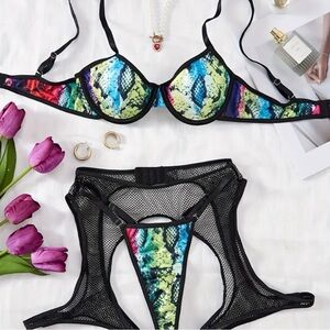 Multi Color Snake Print Set